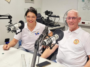 Rebecca Frankenhauser Mundi und Gerd Triphaus bei der Podcast-Aufzeichnung.